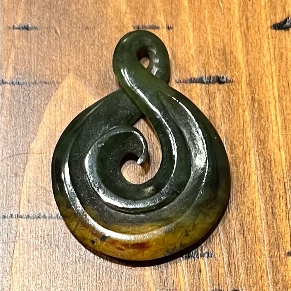 New Zealand Jade Single Twist